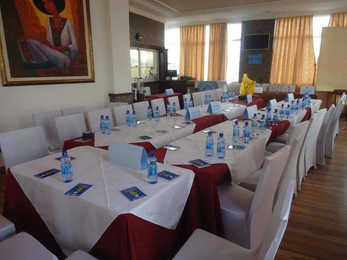 Miracle Hotel Addis Ababa Ngoại thất bức ảnh